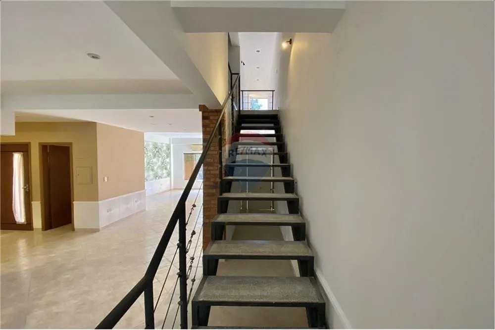 VENDO DUPLEX EN SAN JORGE ZONA COLEGIO GOETHE — фото 3