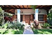ACOGEDORA VIVIENDA EN SAN LORENZO ZONA SALEMMA