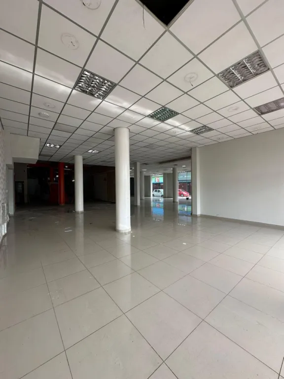 ALQUILO EDIFICIO CON AMPLIO LOCAL COMERCIAL EN FERNANDO COD 5425 — photo 3