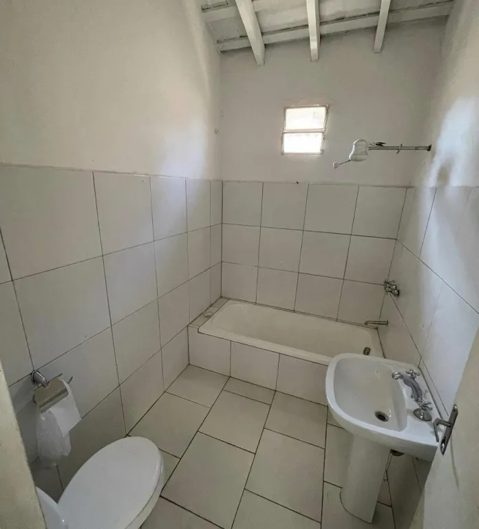 VENDO CASA EN ASUNCION ZONA CARMELITAS COD 5363 — foto 3
