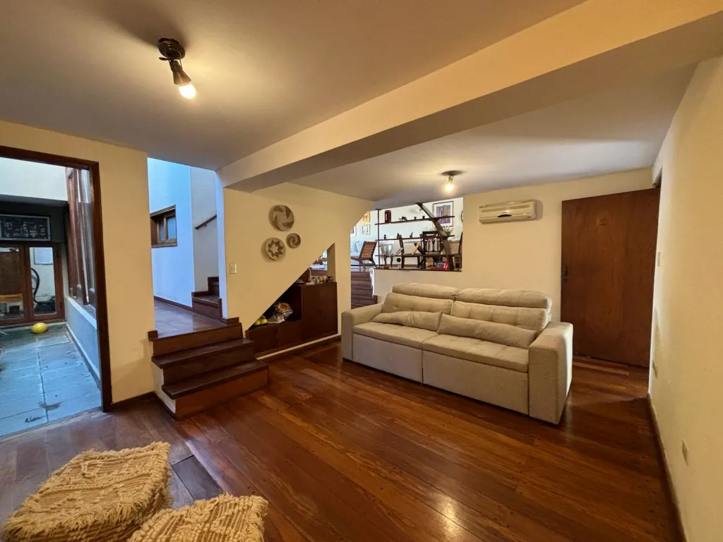 Vendo Casa de 3 Habitaciones en Barrio San Roque, Zona Colegio San José — foto 2