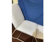 Camilla reclinable mostrador con vitrina