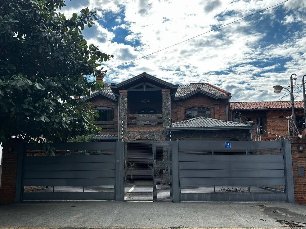 VENDO CASA RESIDENCIAL EN BARRIO LOS LAURELES — foto 2