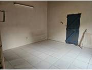 Vendo casa en Lambare sobre asfalto