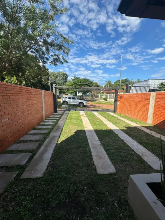 VENDO CASA A ESTRENAR CON AMPLIO PATIO EN VILLA ELISA — foto 2