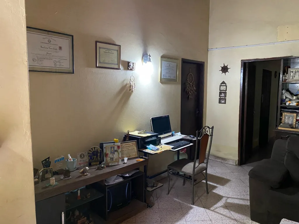 EN VENTA CASA A DEMOLER O REFACCIONAR EN BARRIO JARA ASUNCION — foto 2