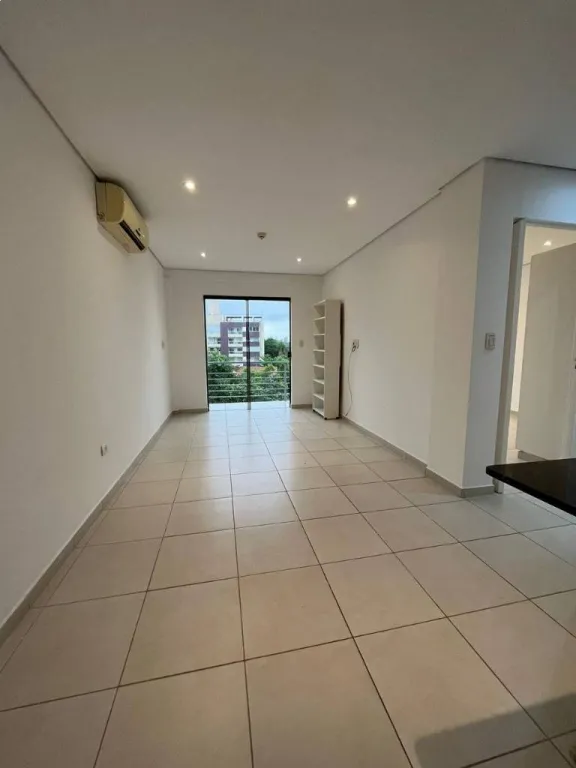 VENDO DEPARTAMENTO DE 1 DORMITORIO - EDIFICIO LAS MERCEDES — foto 2