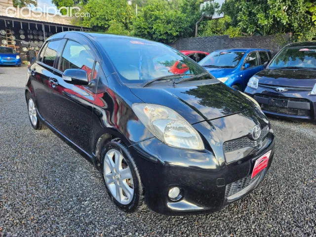 Toyota Vitz 2010 — foto 3