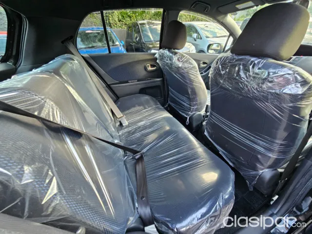 Toyota Vitz 2010 — foto 5