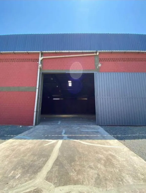LIMPIO, PIQUETE CUE, S RUTA: 1.056 M2 CUBIERTOS + SUP. EXTERIOR, P LOGISTICA, INDUSTRIAL — фото 2