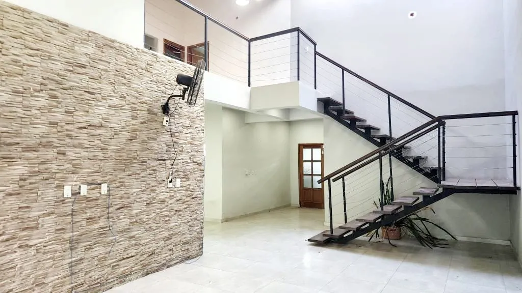 Casa en Venta de 4 dormitorios + escritorio, Zona San Lorenzo Palacio de Justicia. — фото 3