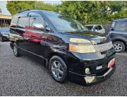Hermoso toyota Voxy año 2006 real única dueña poco uso impecable Aire full Alarma radio pa