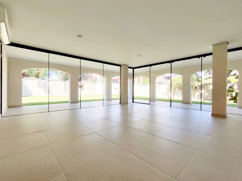 ALQUILO LUJOSA RESIDENCIA EN LOS LAURELES — foto 3