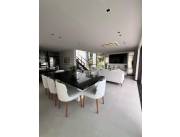 HERMOSA CASA FINAMENTE AMOBLADA EN VENTA EN LA CIUDAD DE SAN BERNARDINO