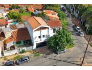 RESIDENCIA A REFACCIONAR EN ESQUINA BARRIO MANORÁ