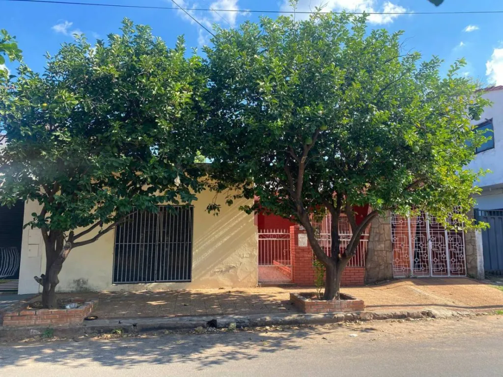VEND0 TERRENO CON CASA A DEMOLER O REFACCIONAR BARRIO YCUA SATI — фото 3