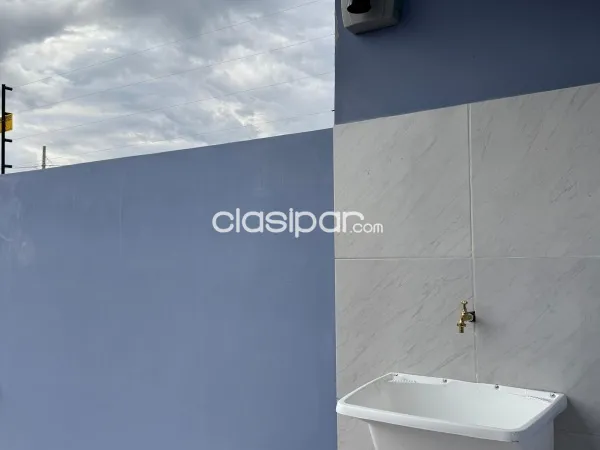VENDO CASA A ESTRENAR EN SAN LORENZO — foto 2