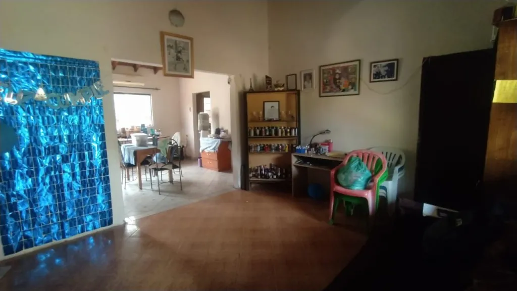 Vendo amplia casa a cuadras de Acceso Sur: 📌 Limite Ñemby con San Antonio — foto 3