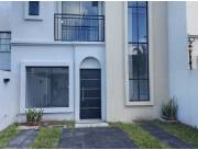 VENDO DUPLEX A ESTRENAR ZONA COLEGIO SEK