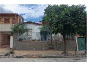 Oferta de Casa con excelente ubicación en Asunción B° Sajonia.