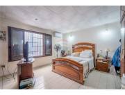 VENDO HERMOSA RESIDENCIA BARRIO SAJONIA