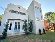 En Alquiler Casa Amoblada Luque ID 36177