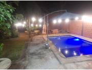 Vendo una casa totalmente amurallada a dos cuadras de la Ruta Mcal. Estigarribia