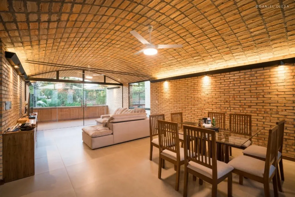 ALQUILO DUPLEX EN LAMBARE ZONA DEL YACHT COD 3376 — foto 2