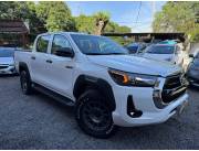 TOYOTA HILUX SR