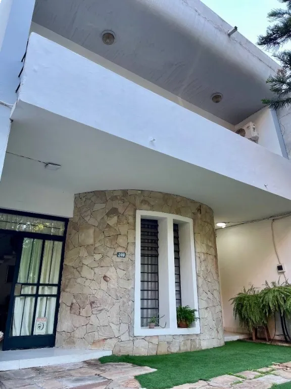 EN VENTA - Residencia con amplios espacios — foto 3