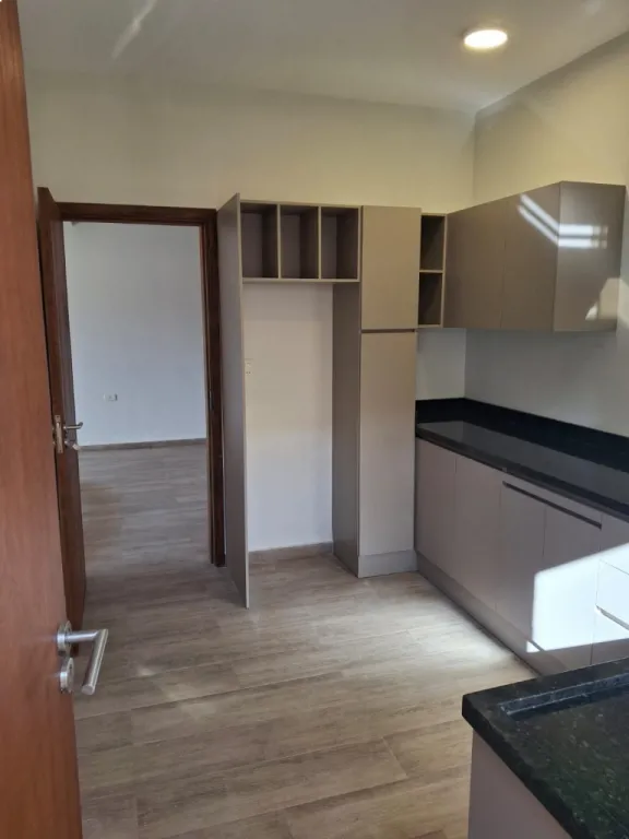 ¡Dúplex a estrenar en esquina en venta – Laurelty, Luque! — foto 2