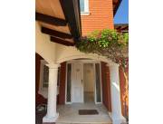 VILLA MORRA, RECOLETA: RESIDENCIA IDEAL P/ VIVIENDA U OFICINA, 4 DORMIT, ESCRIT, JARDÍN.