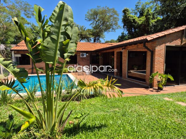 Casas - VENDO O ALQUILO CASA EN SAN BERNARDINO ZONA ANFITEATRO