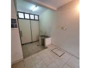 ALQUILO AMPLIO DUPLEX!!! A pasos del Shopping Plaza Madero - Luque COD 5417