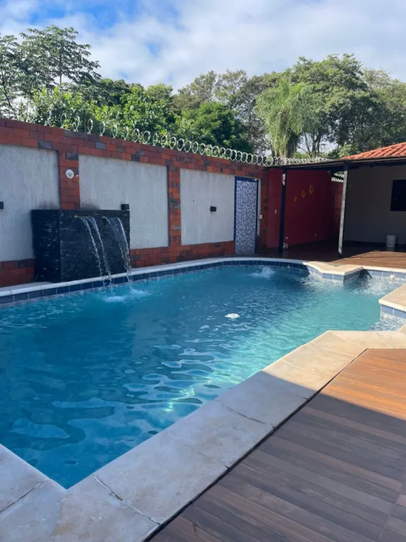 VENTA DE HERMOSA CASA CON PISCINA – Capiatá, Ruta 2 — foto 2