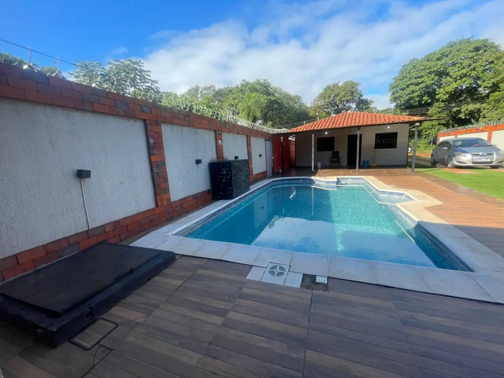 VENTA DE HERMOSA CASA CON PISCINA – Capiatá, Ruta 2 — foto 3