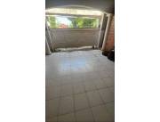 EN VENTA CASA EN ESQUINA A REMODELAR O DEMOLER A 2 CUADRAS DE 1ER PRESIDENTE