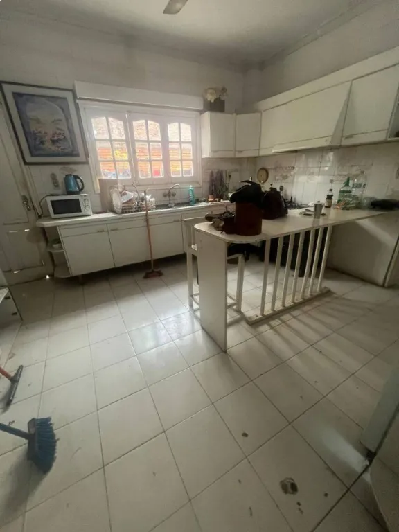 EN VENTA CASA EN ESQUINA A REMODELAR O DEMOLER A 2 CUADRAS DE 1ER PRESIDENTE — foto 3