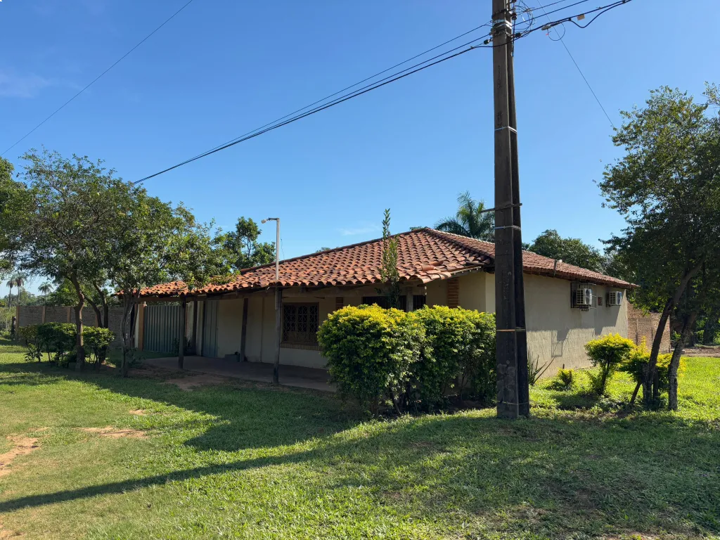 ¡Gran Oportunidad en Tobatí! Casa con Salón Comercial y Terreno de 720 m² – Titulada — foto 3