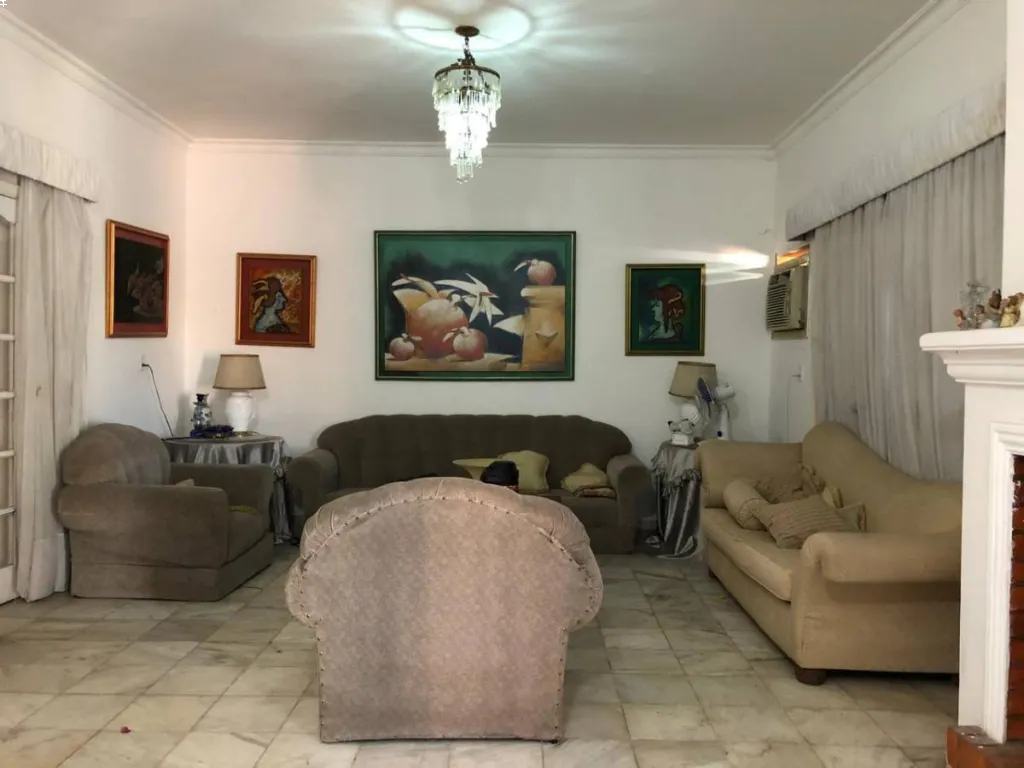EN VENTA CASA EN ESQUINA A REMODELAR O DEMOLER A 2 CUADRAS DE 1ER PRESIDENTE — foto 2