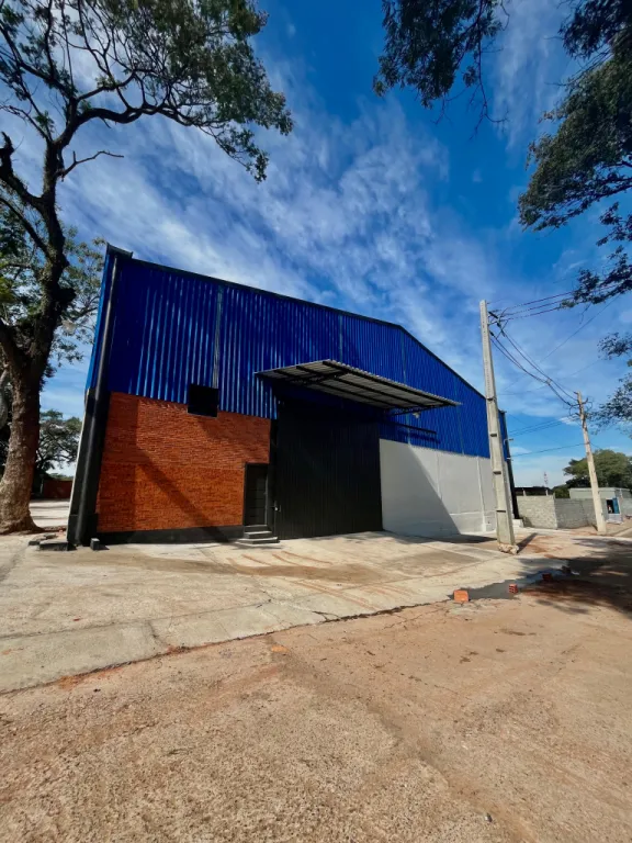 EN ALQUILER AMPLIO DEPÓSITO A ESTRENAR EN MARIANO ROQUE ALONSO - ZONA REMANSO — foto 2