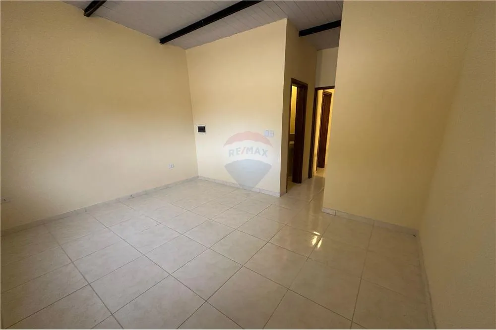 OFERTO DUPLEX EN LUQUE LAURELTY 2 Y 3 DORMITORIOS 350.000.000 Y 370.000.000 — foto 2