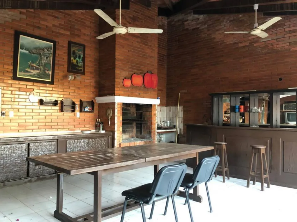 EN VENTA CASA EN ESQUINA A 2 CUADRAS DE 1ER PRESIDENTE ASUNCION — foto 2