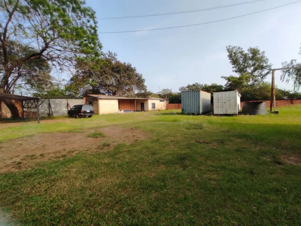EN VENTA IMPONENTE TINGLADO DEPÓSITO CON OFICINAS EN LUQUE (3.200 M2) — foto 3