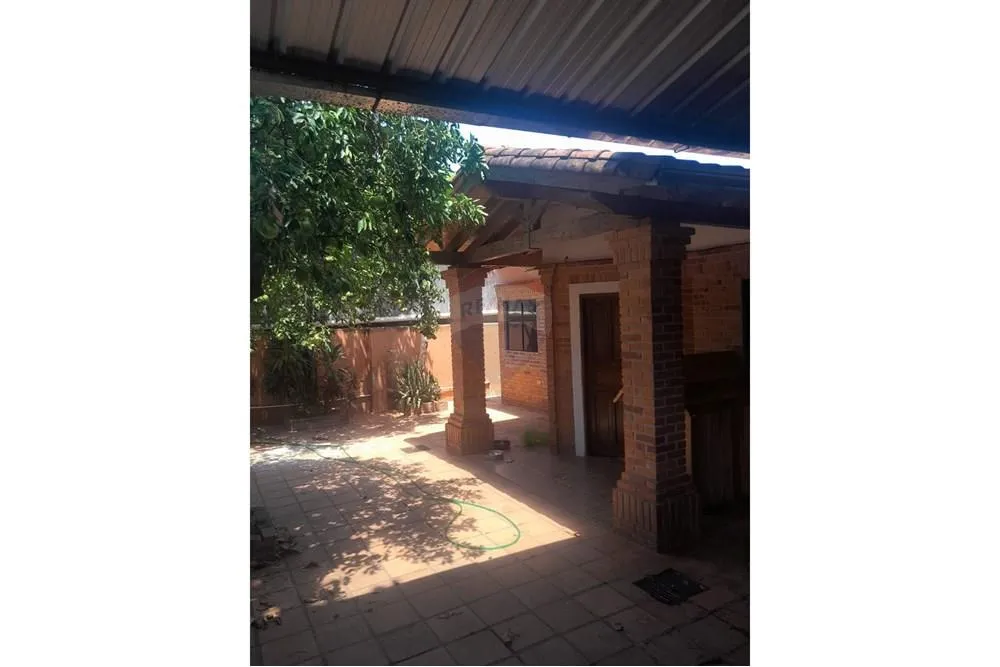 VENDO CASA EN LUQUE 4to BARRIO — foto 3