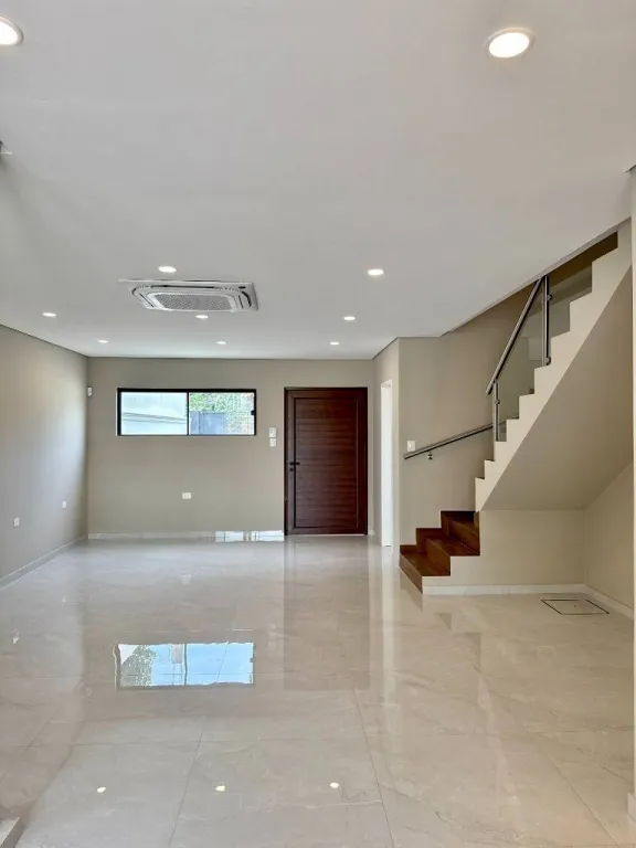 En venta Duplex de lujo a estrenar en el Cuarto Barrio de Luque — foto 3