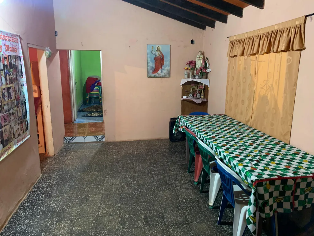 VENDO CASA EN LUQUE - LAURELTY - B. BORGES — foto 3