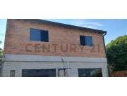 VENDE Casa en 3 de mayo, Luque