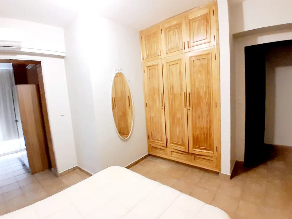 Departamento en Venta amoblado de 2 habitaciones + area de servicio, Zona Parque Seminario — foto 2
