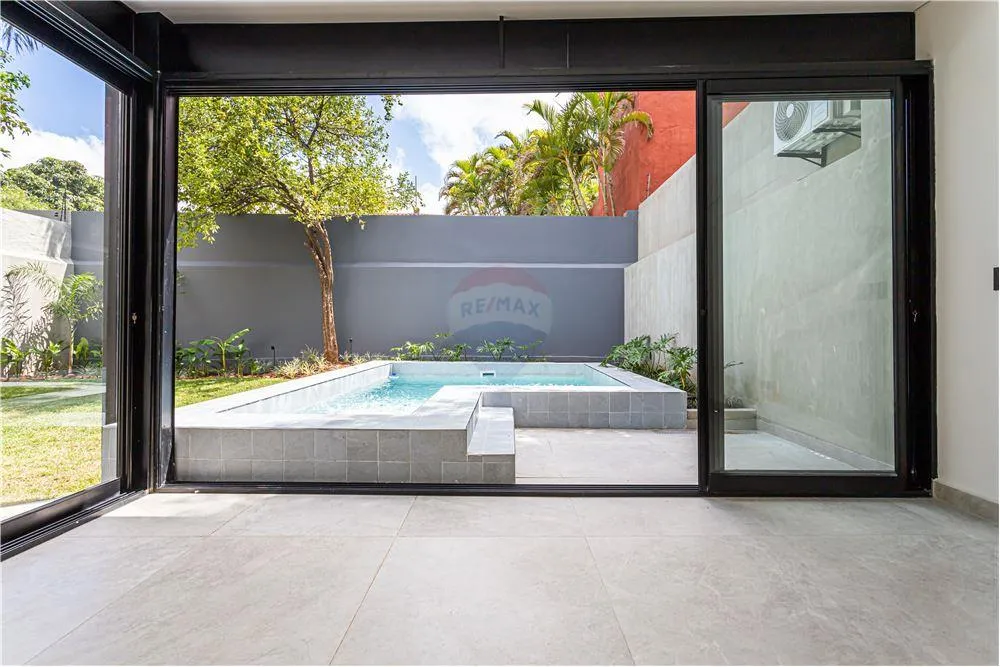 En Venta Residencia Premium en Mburucuyá — foto 3